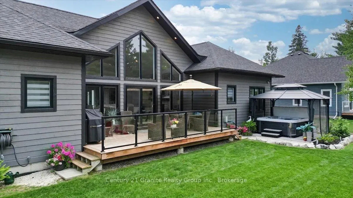 Photo 2 of 9 Bancroft Ridge Drive, Bancroft, Bancroft Ward — HOMEH