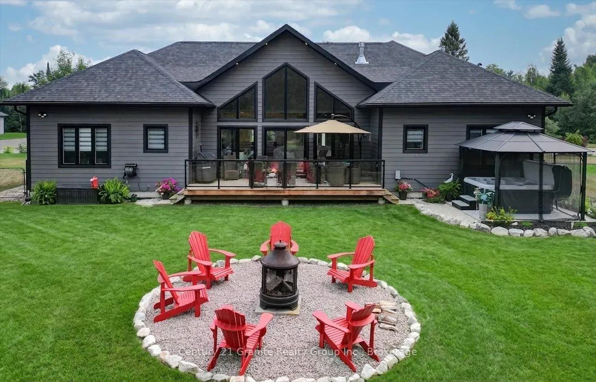 Photo 3 of 9 Bancroft Ridge Drive, Bancroft, Bancroft Ward — HOMEH
