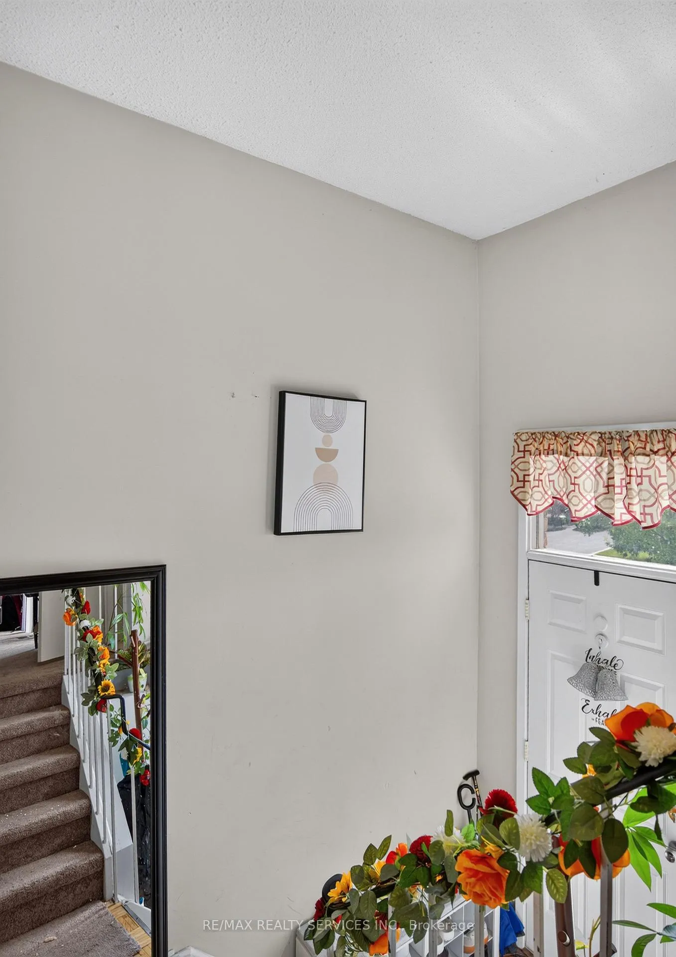 Photo 5 of 23 Dafoe Crescent, Brampton, Fletcher's West — HOMEH