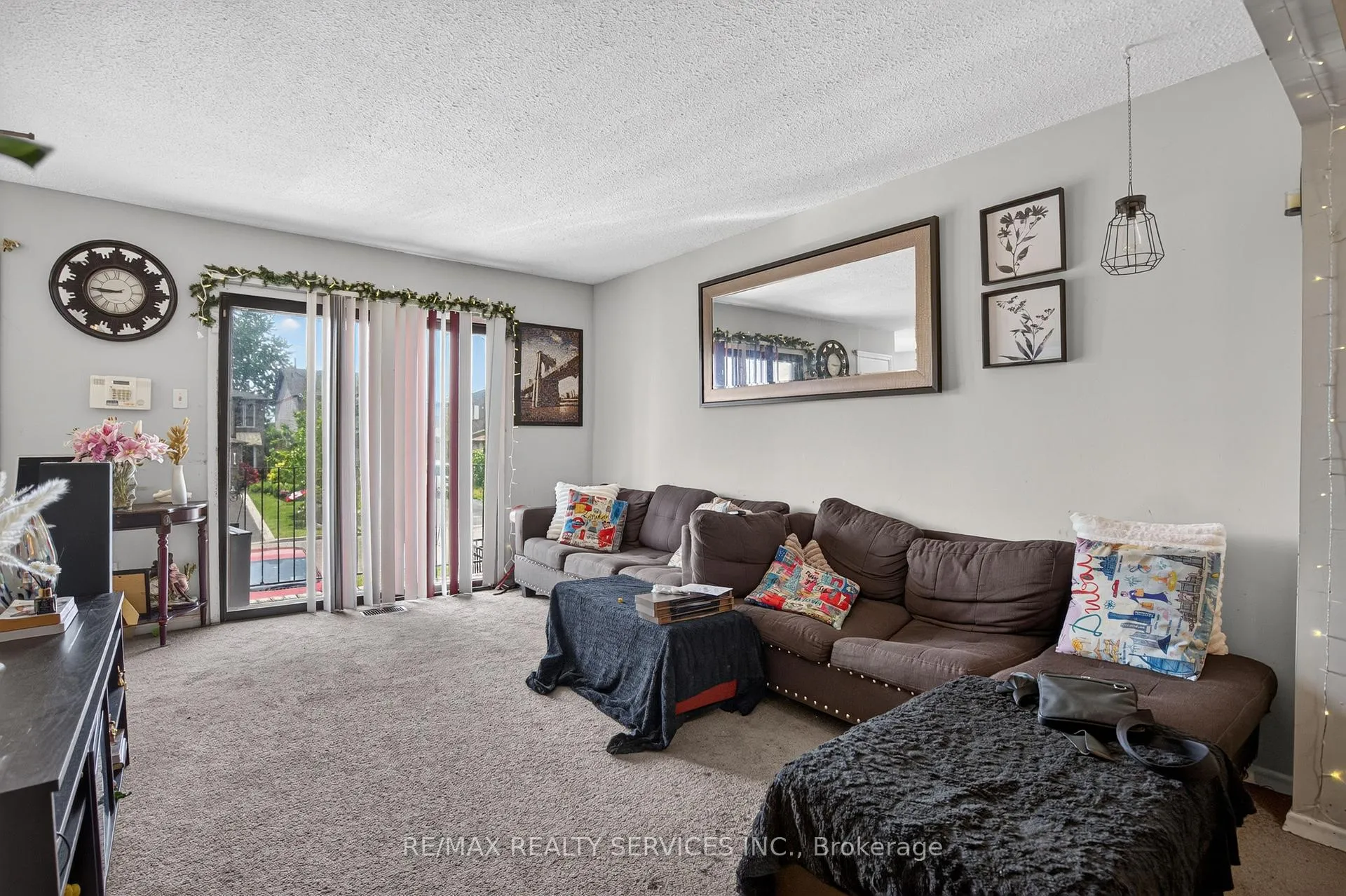 Photo 10 of 23 Dafoe Crescent, Brampton, Fletcher's West — HOMEH