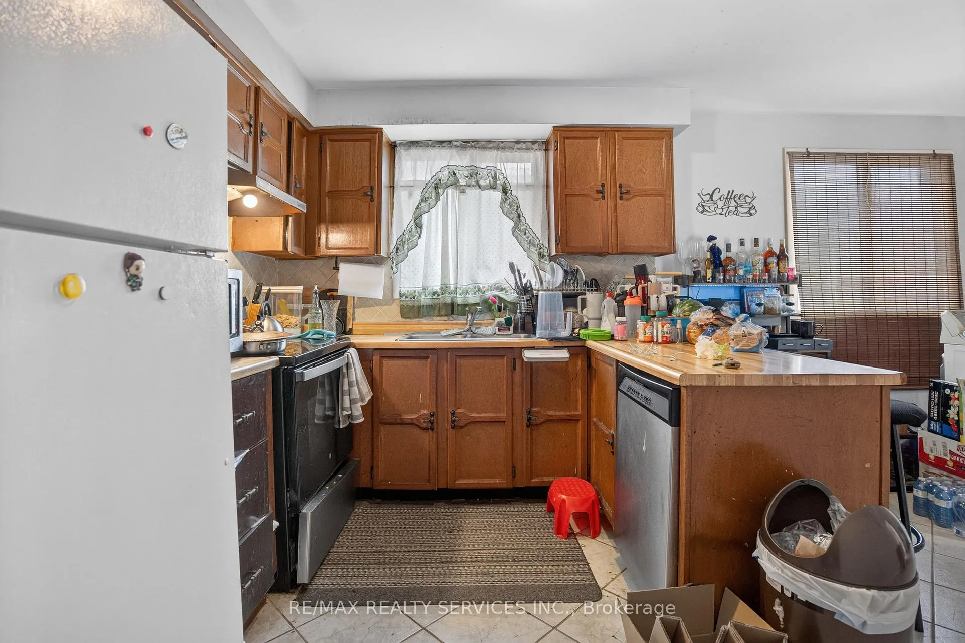 Photo 15 of 23 Dafoe Crescent, Brampton, Fletcher's West — HOMEH