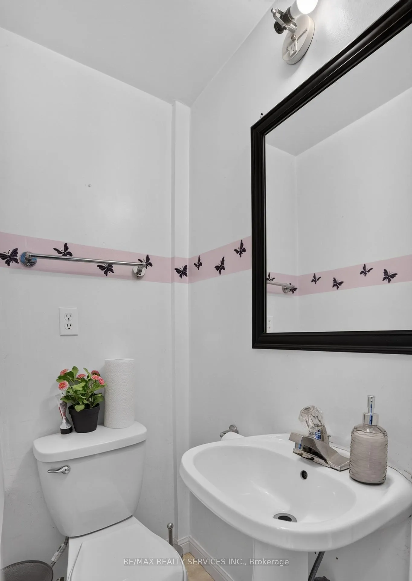 Photo 18 of 23 Dafoe Crescent, Brampton, Fletcher's West — HOMEH