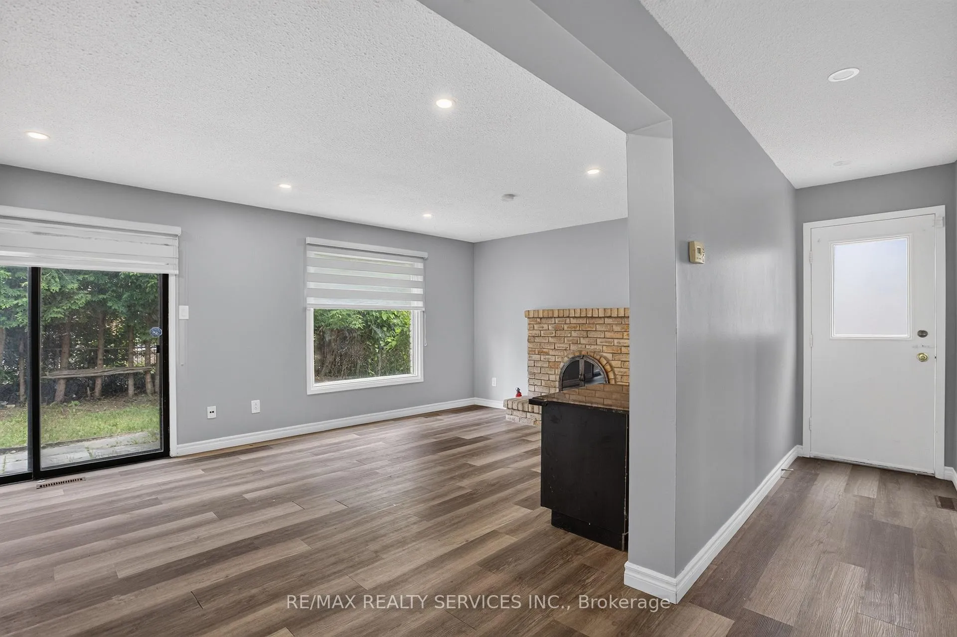 Photo 31 of 23 Dafoe Crescent, Brampton, Fletcher's West — HOMEH
