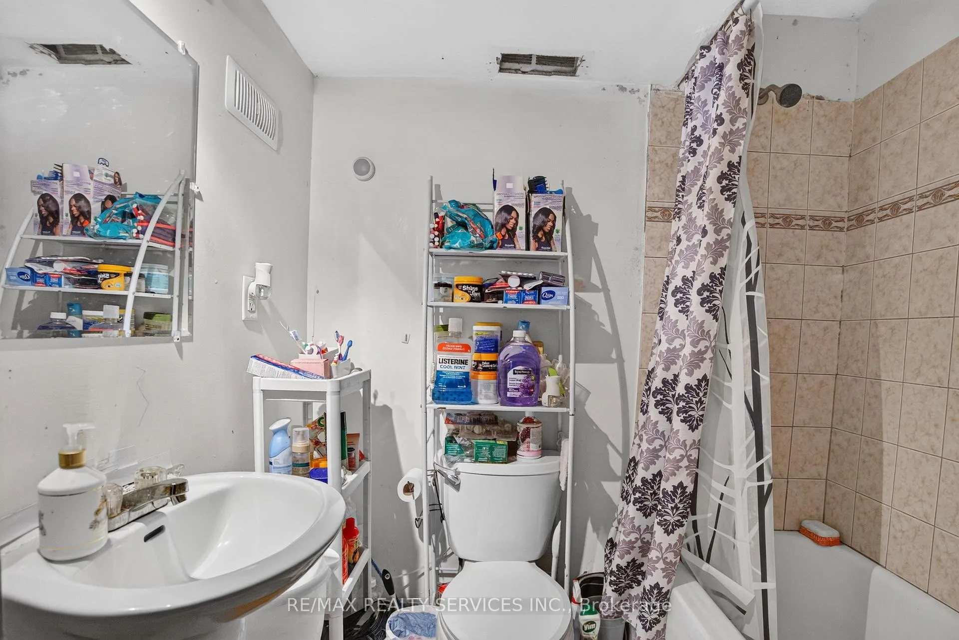 Photo 46 of 23 Dafoe Crescent, Brampton, Fletcher's West — HOMEH