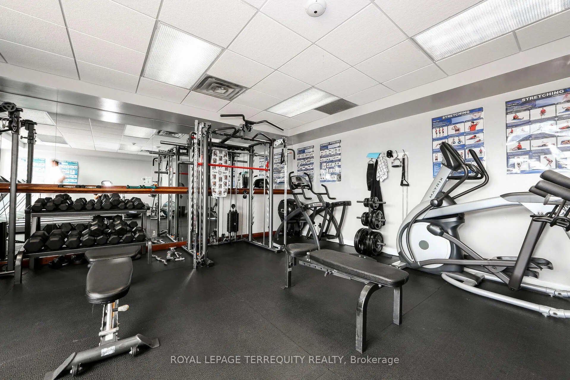 Photo 37 of Unit #1018, 801 King Street W, Toronto, Niagara — HOMEH