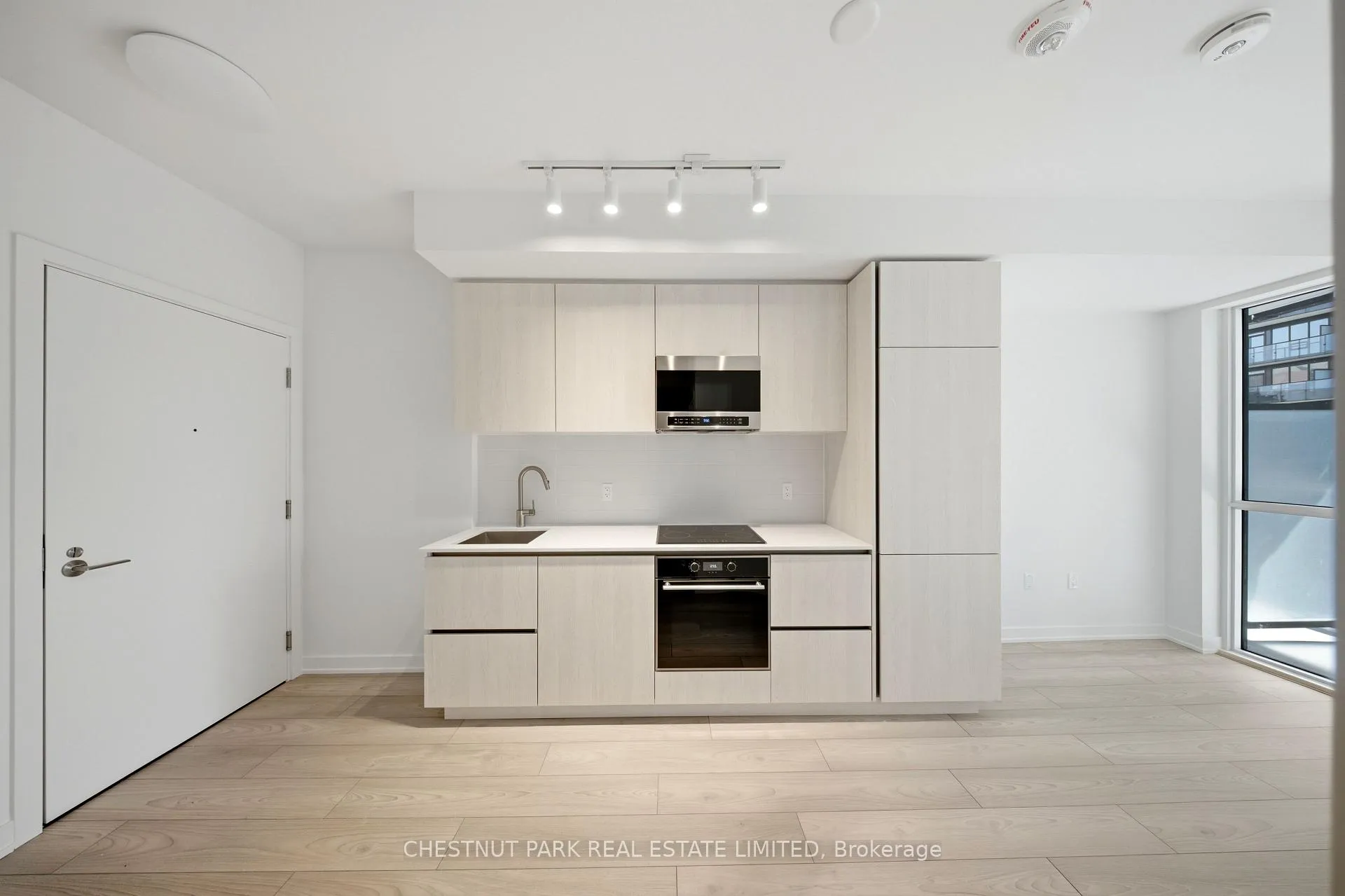 Photo 4 of Unit 1113S, 110 Broadway Avenue, Toronto, Mount Pleasant West — HOMEH