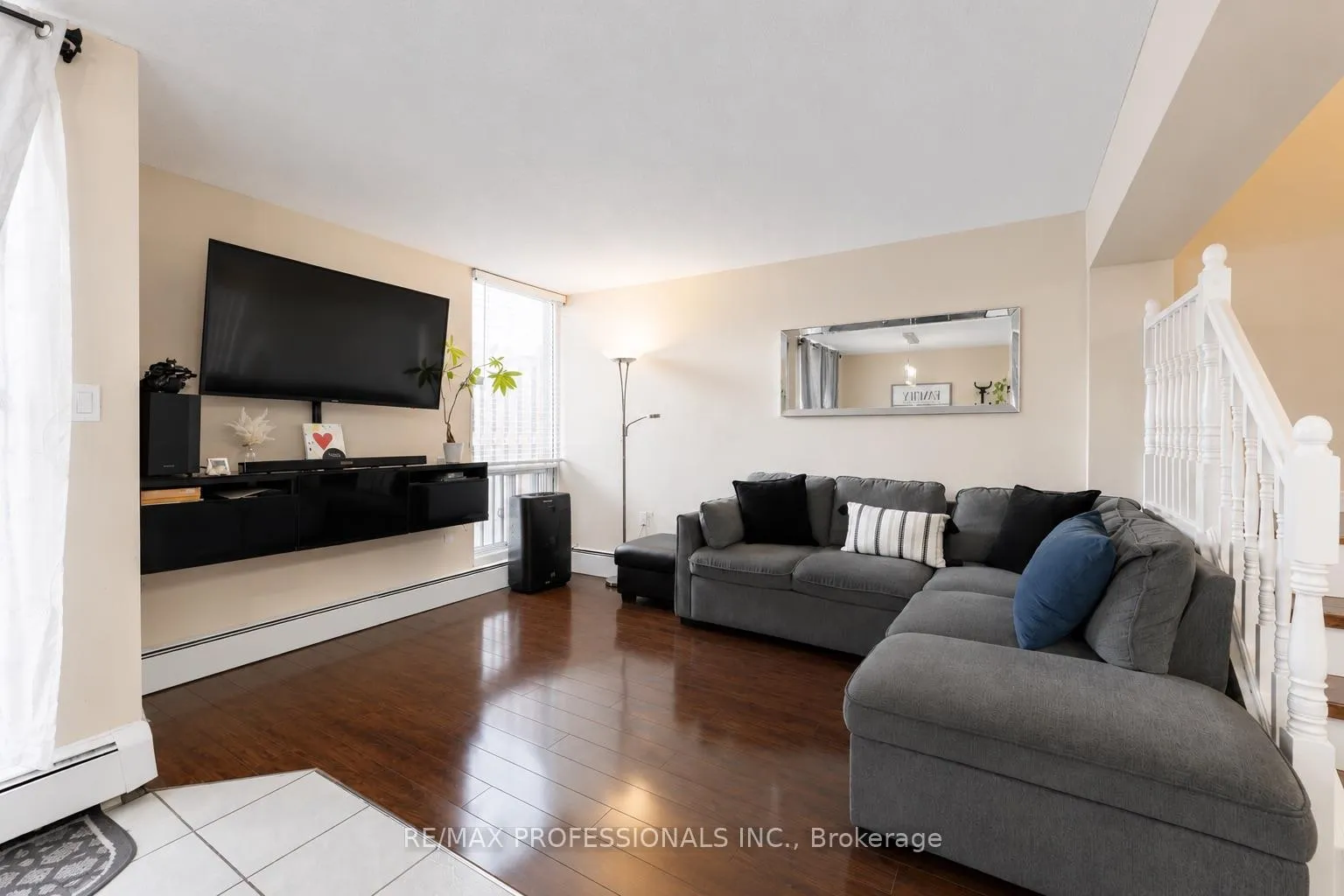 Photo 5 of Unit 111, 75 Glenburn Court, Hamilton, Riverdale — HOMEH