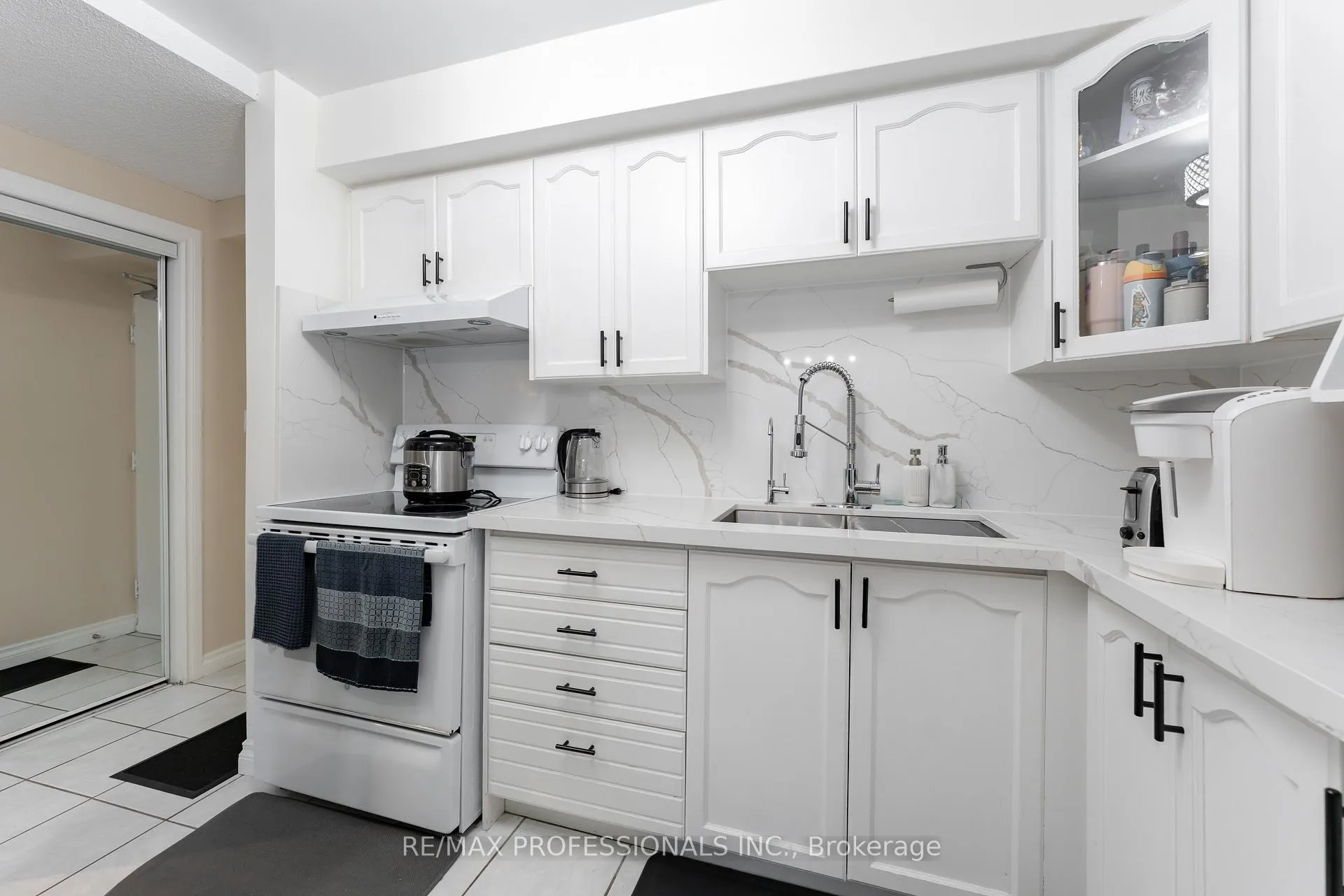 Photo 10 of Unit 111, 75 Glenburn Court, Hamilton, Riverdale — HOMEH