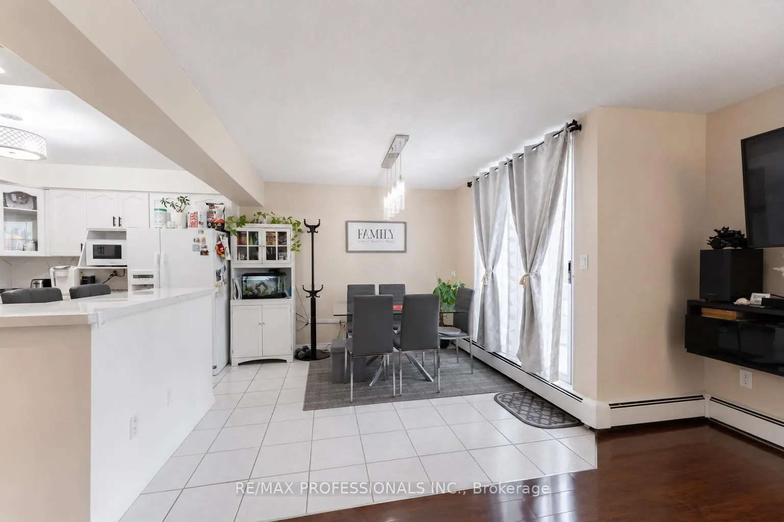 Photo 12 of Unit 111, 75 Glenburn Court, Hamilton, Riverdale — HOMEH
