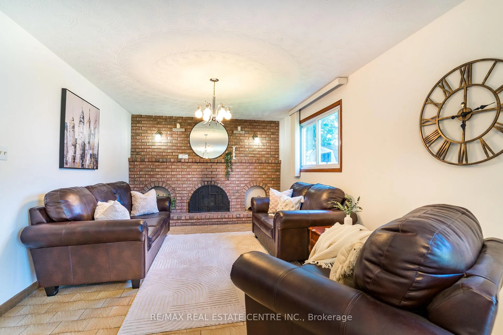 Photo 22 of 102 Markson Crescent, Hamilton, Lisgar — HOMEH