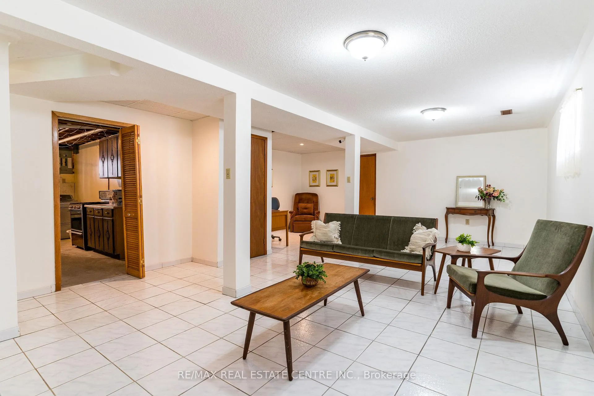 Photo 29 of 102 Markson Crescent, Hamilton, Lisgar — HOMEH