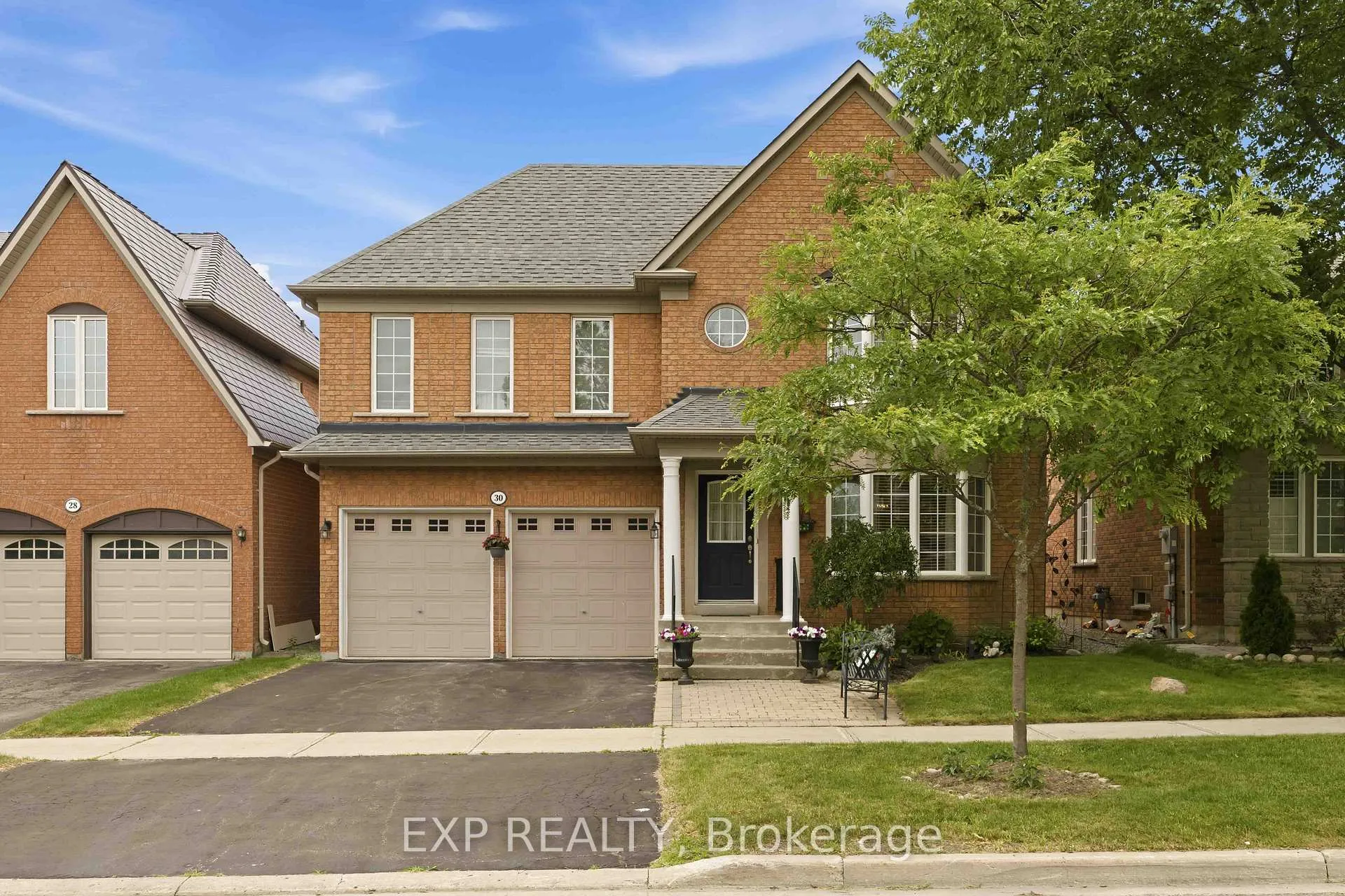 Photo 1 of 30 Rollinghill Road, Richmond Hill, Jefferson — HOMEH