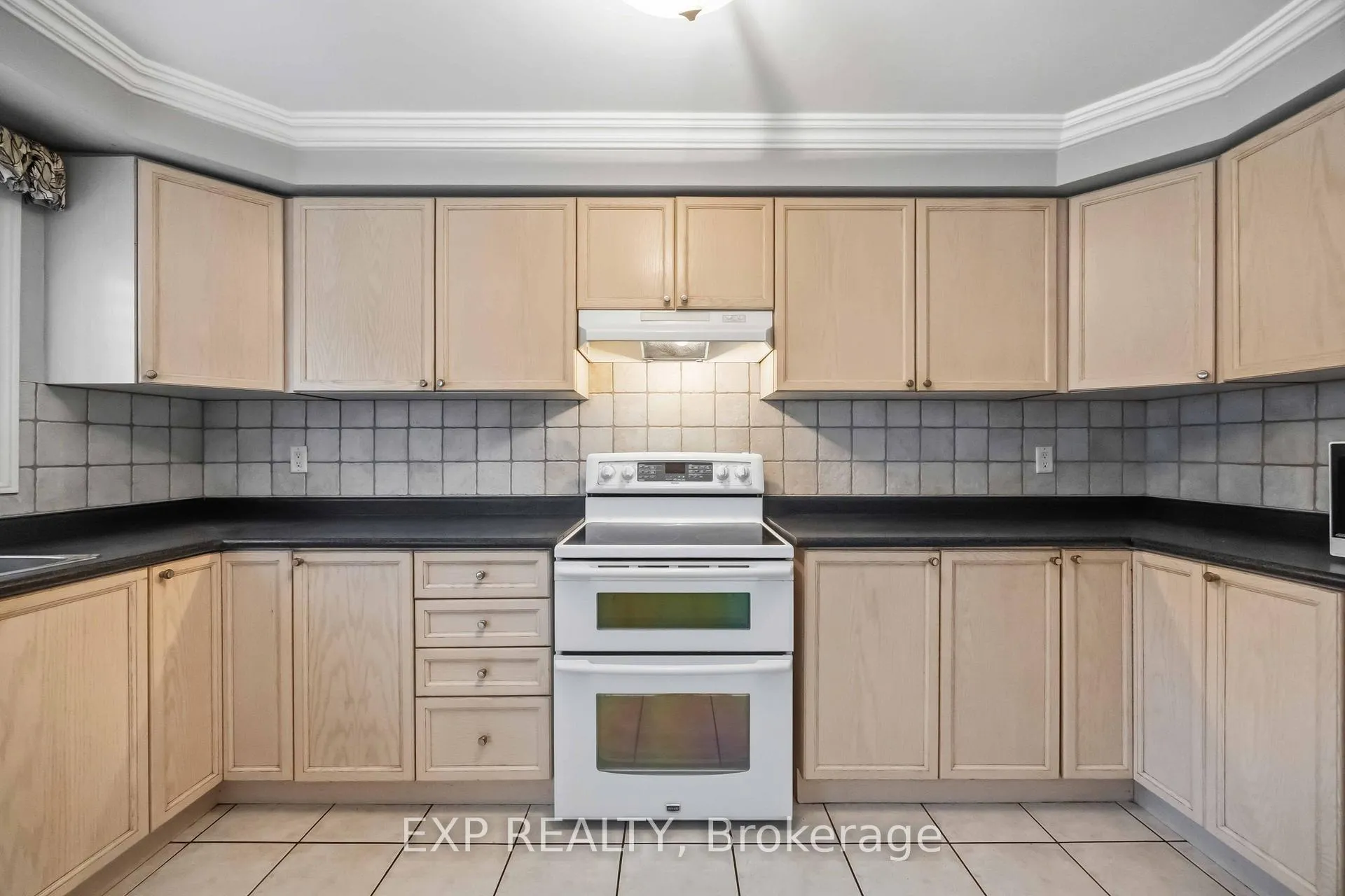 Photo 21 of 30 Rollinghill Road, Richmond Hill, Jefferson — HOMEH