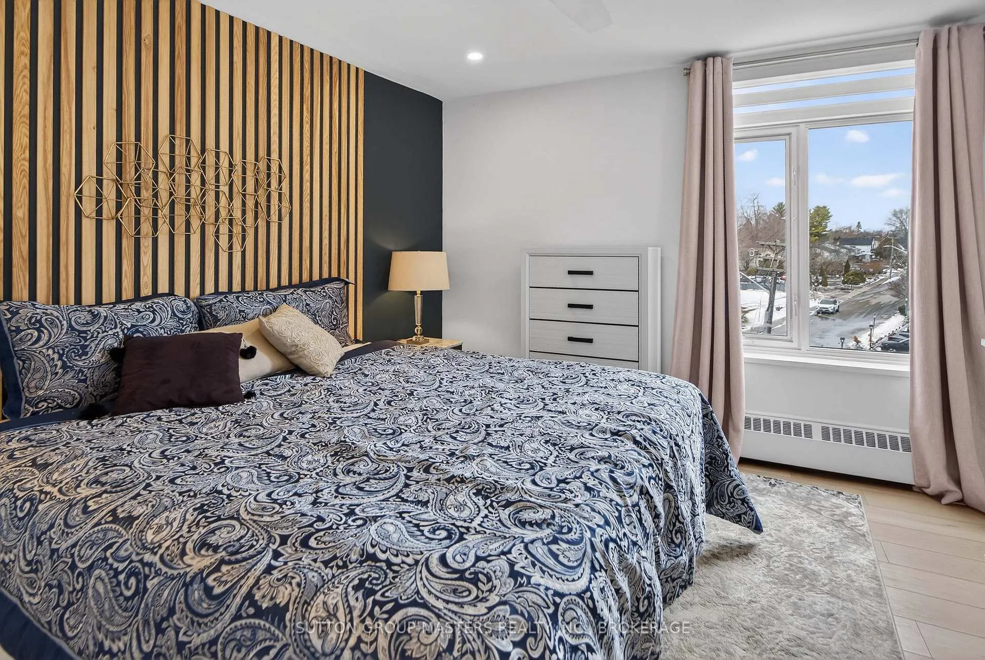 Photo 17 of Unit 401, 1 Mowat Avenue, Kingston, Central City West — HOMEH