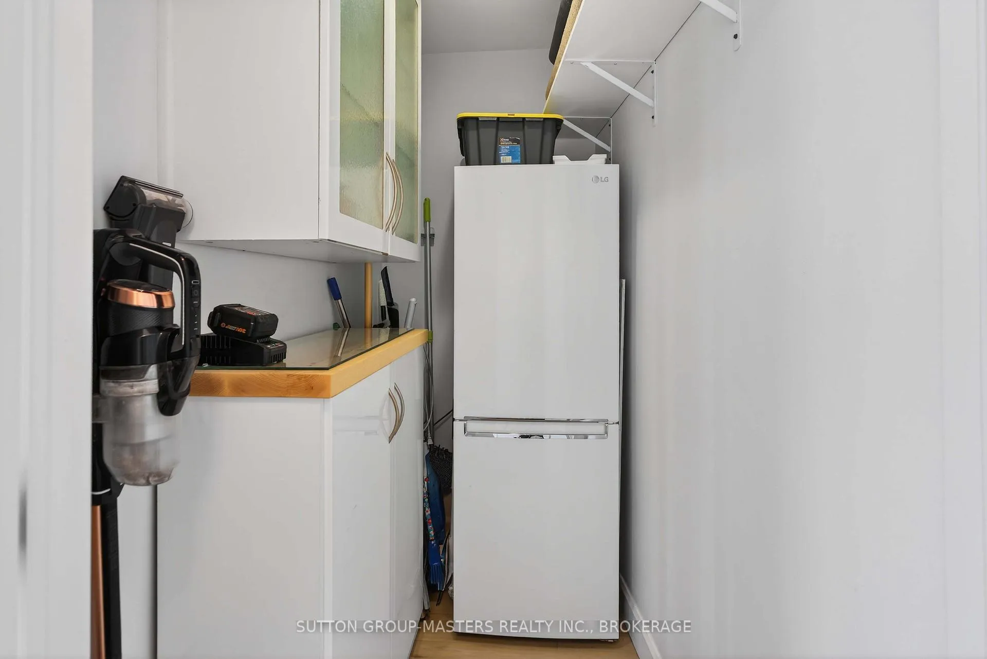 Photo 27 of Unit 401, 1 Mowat Avenue, Kingston, Central City West — HOMEH