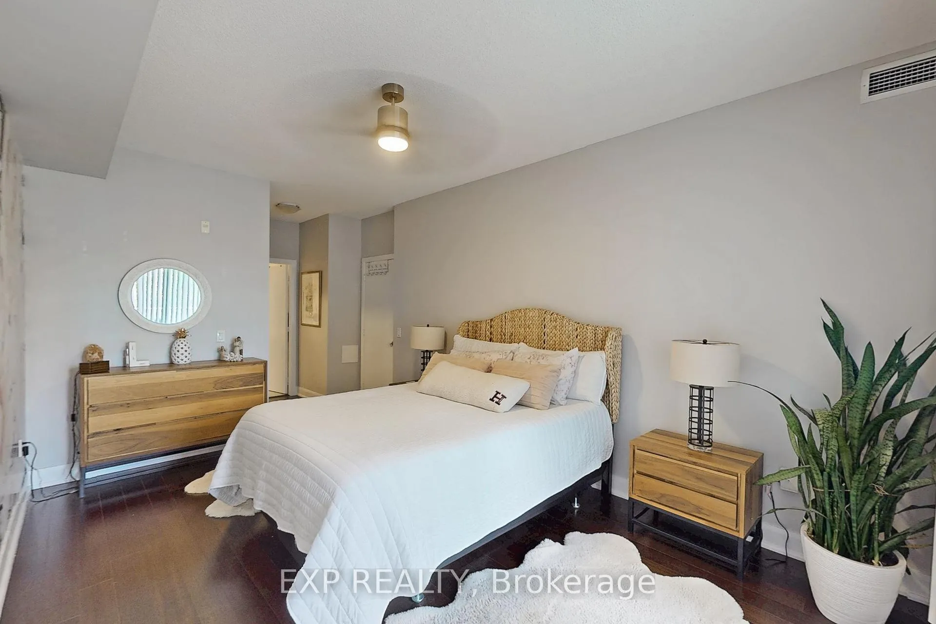 Photo 17 of Unit 201, 2470 Prince Michael Drive, Oakville, Joshua Creek — HOMEH