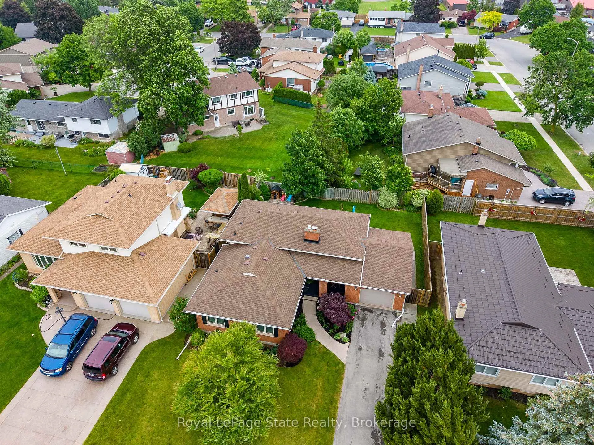 Photo 3 of 5070 Silver Birch Lane, Lincoln, Beamsville — HOMEH