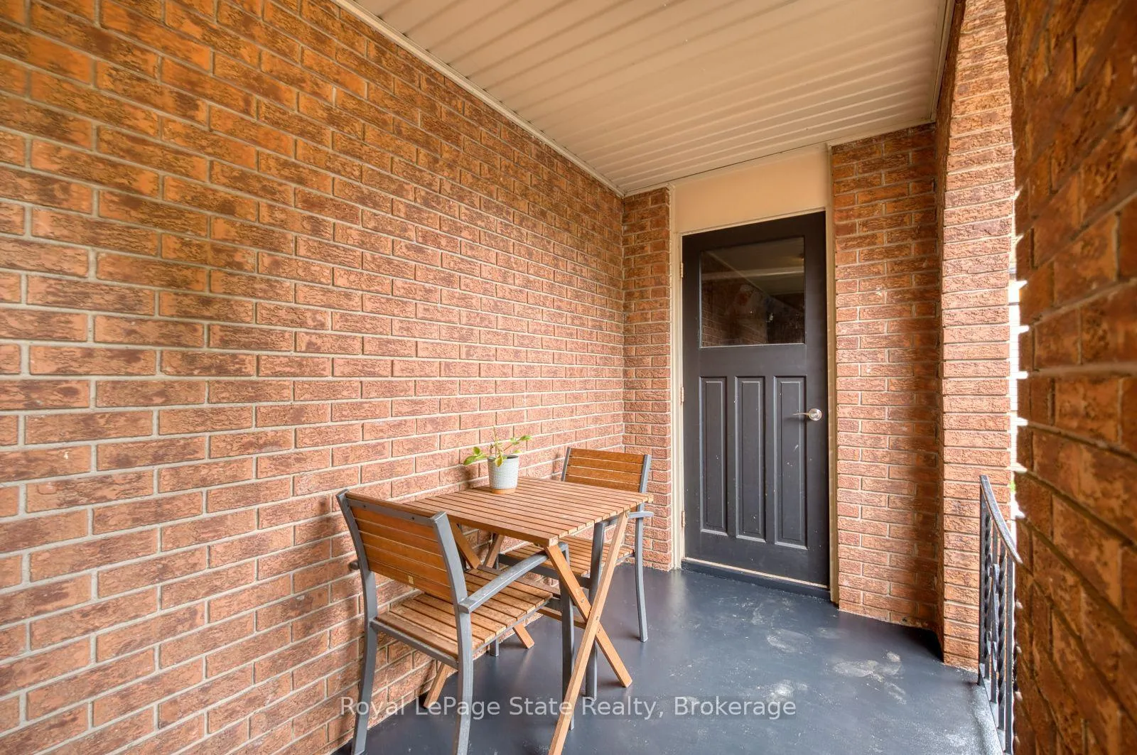 Photo 4 of 5070 Silver Birch Lane, Lincoln, Beamsville — HOMEH