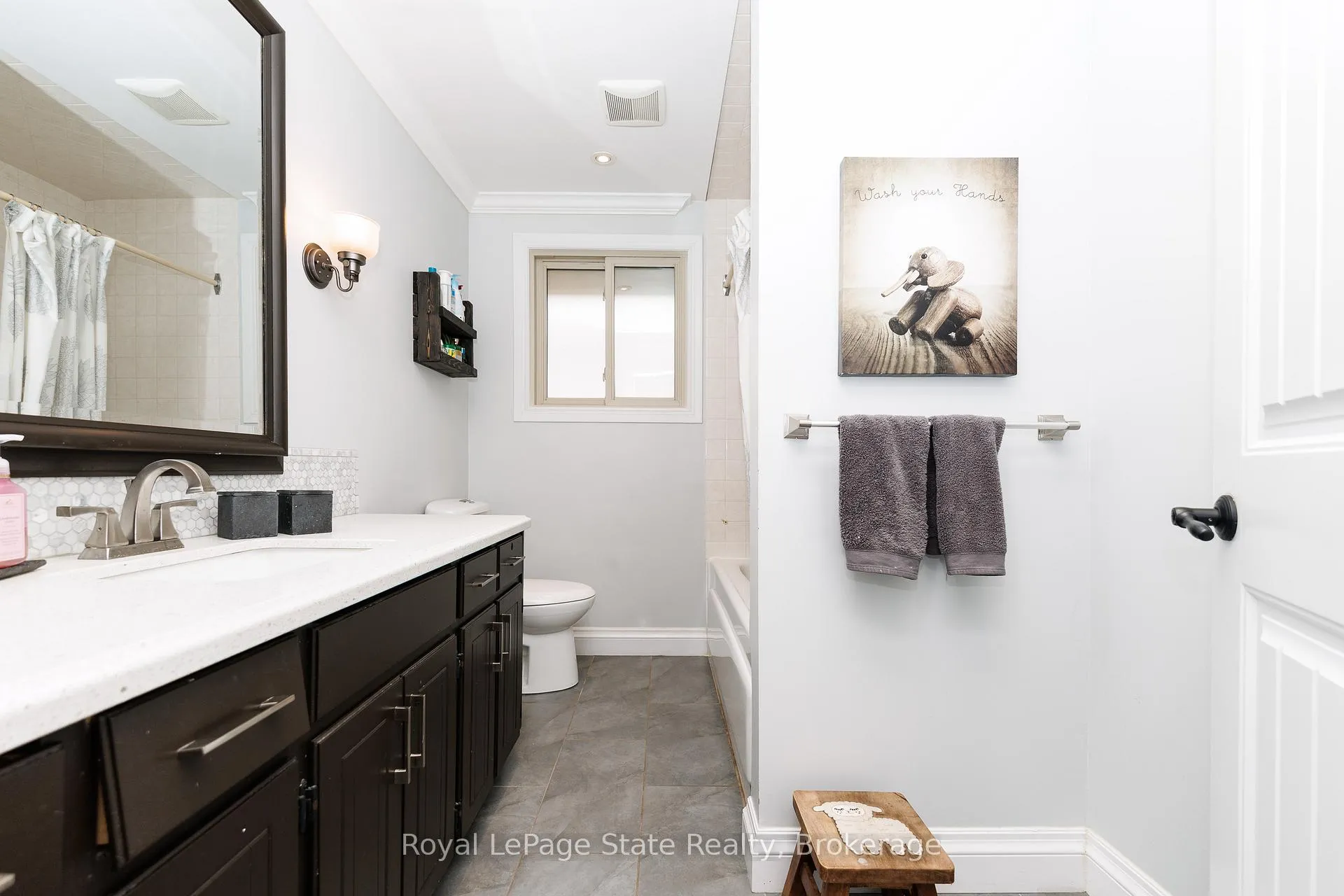 Photo 22 of 5070 Silver Birch Lane, Lincoln, Beamsville — HOMEH