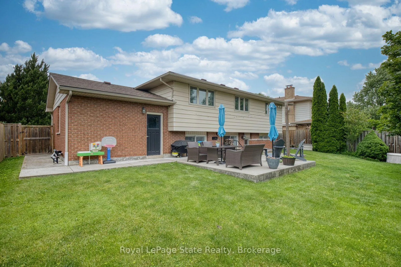 Photo 30 of 5070 Silver Birch Lane, Lincoln, Beamsville — HOMEH
