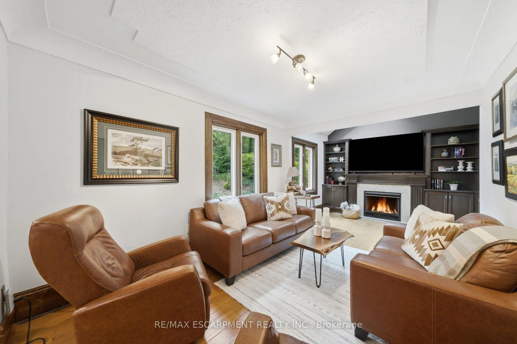 Photo 18 of 44 New Mountain Road, Hamilton, Stoney Creek — HOMEH