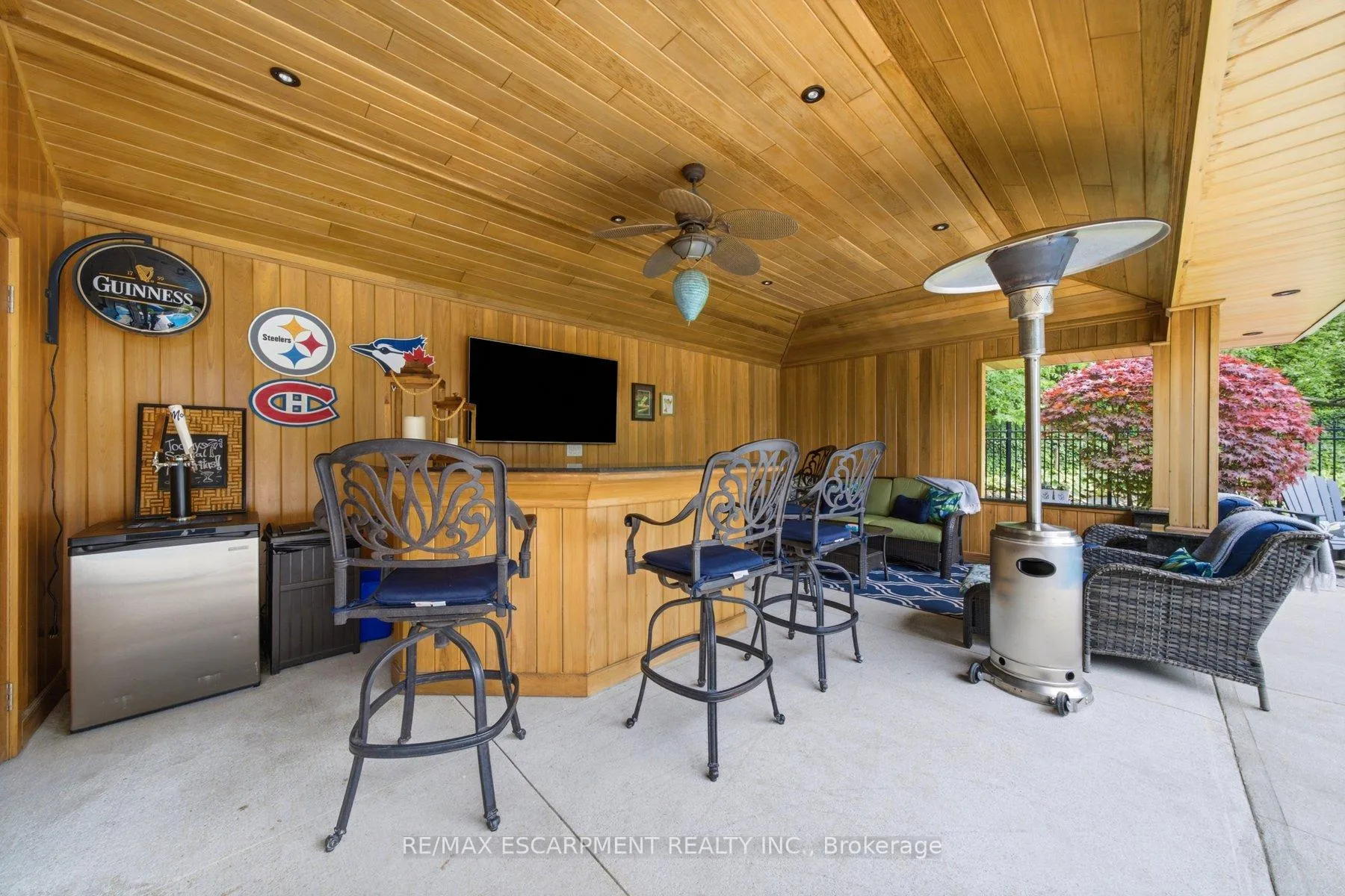 Photo 42 of 44 New Mountain Road, Hamilton, Stoney Creek — HOMEH