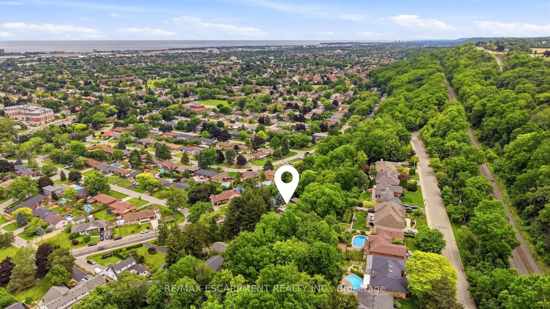 Photo 47 of 44 New Mountain Road, Hamilton, Stoney Creek — HOMEH
