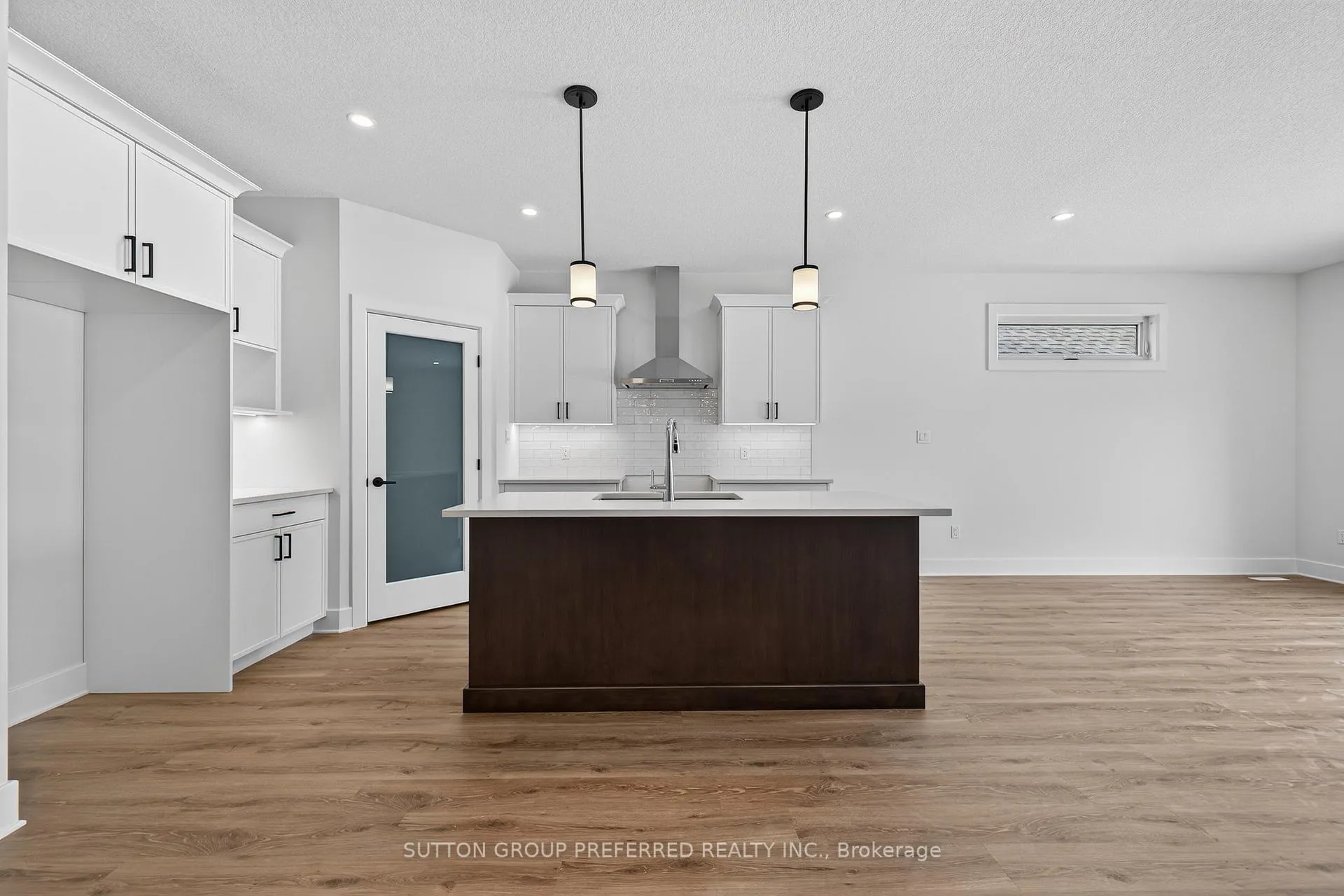 Photo 1 of 45 Ayrshire Avenue, St. Thomas — HOMEH