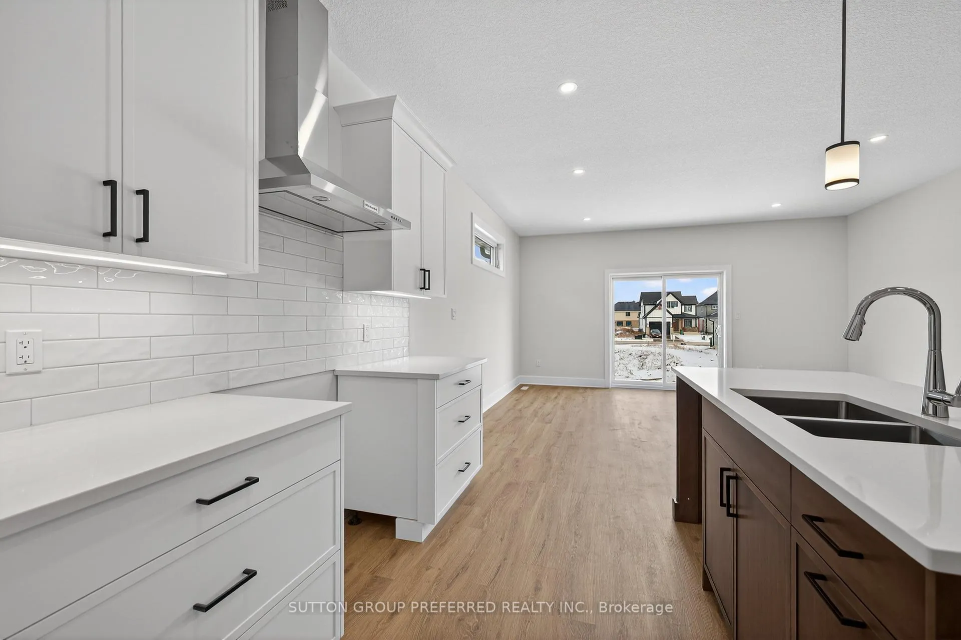 Photo 6 of 45 Ayrshire Avenue, St. Thomas — HOMEH