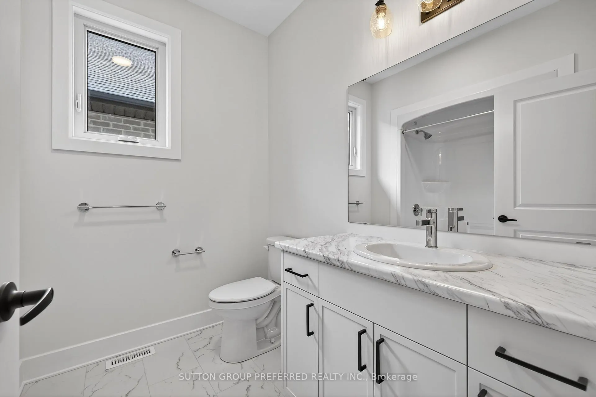 Photo 14 of 45 Ayrshire Avenue, St. Thomas — HOMEH
