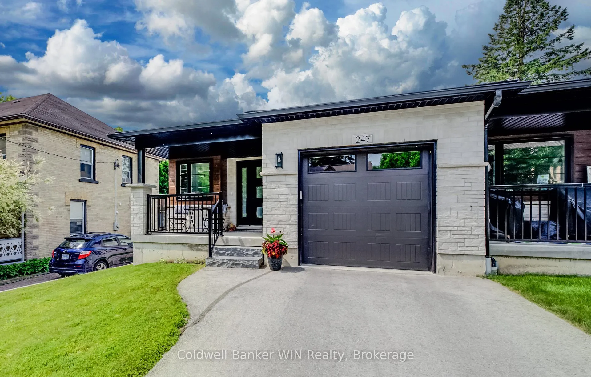 Photo of 247 Fergus Street N