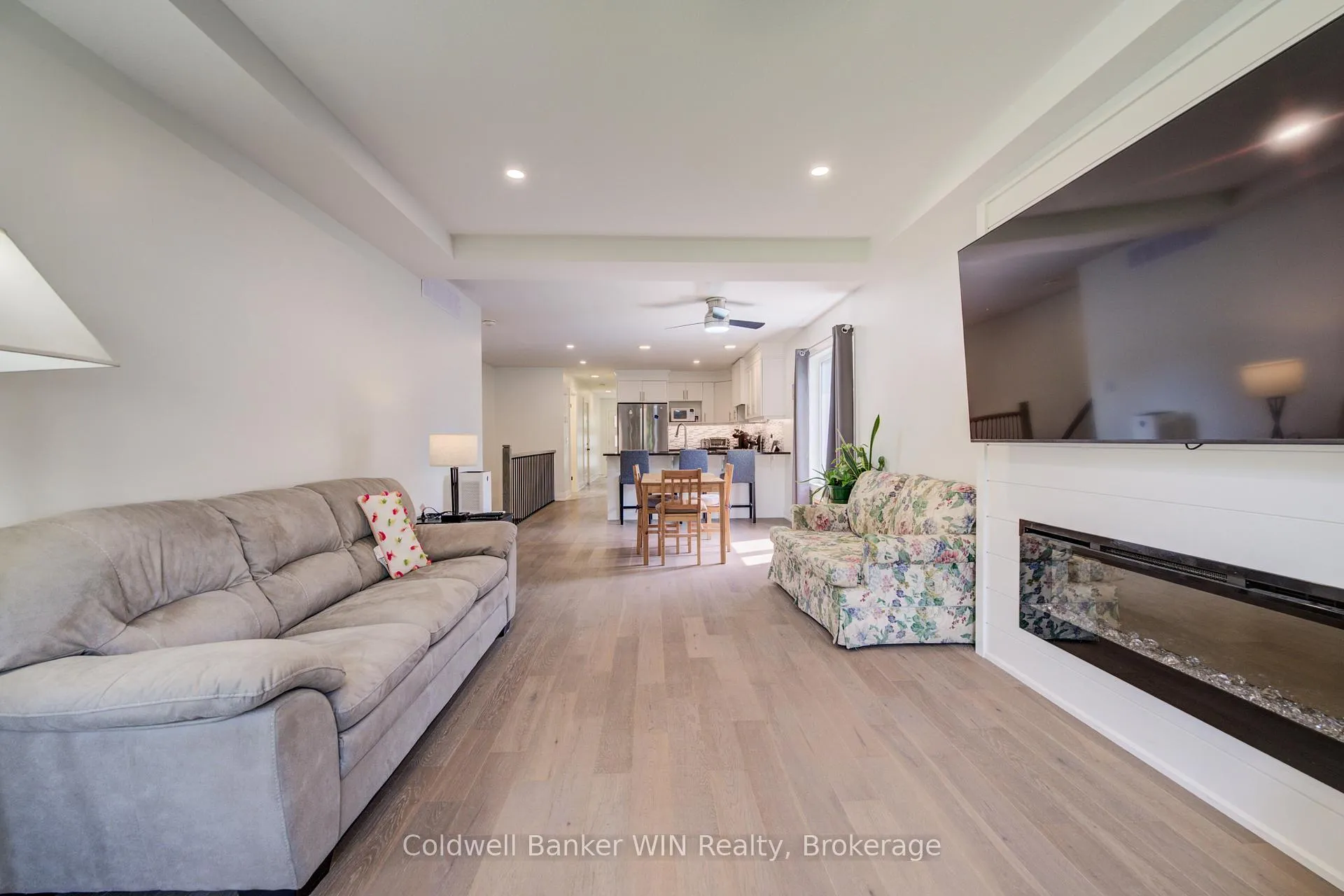 Photo 16 of 247 Fergus Street N, Wellington North, Mount Forest — HOMEH