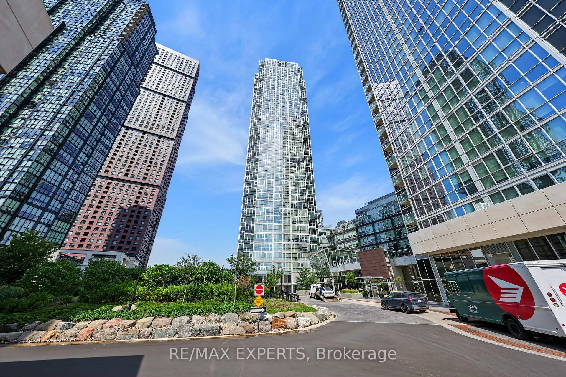 Photo 1 of Unit 201, 2916 Highway 7, Vaughan, Concord — HOMEH