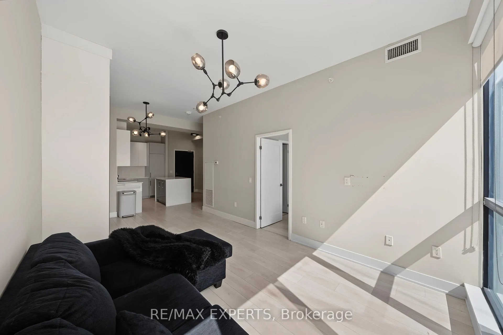 Photo 17 of Unit 201, 2916 Highway 7, Vaughan, Concord — HOMEH