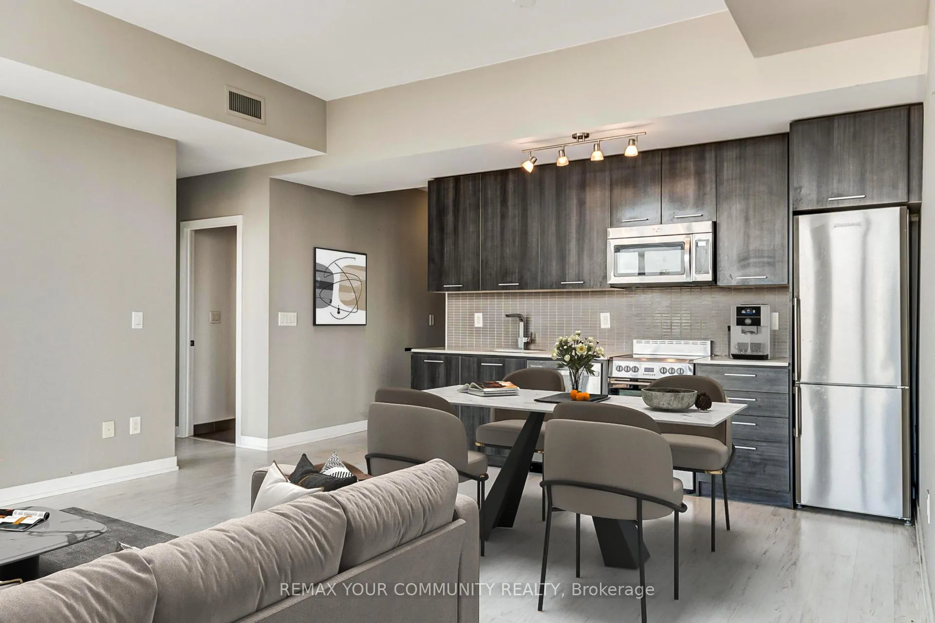 Photo 2 of Unit Ph8, 105 George Street, Toronto, Moss Park — HOMEH