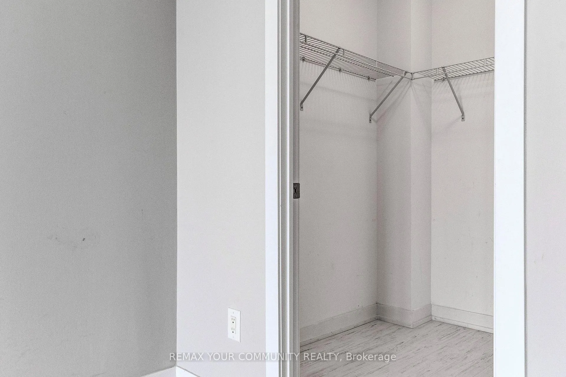Photo 5 of Unit Ph8, 105 George Street, Toronto, Moss Park — HOMEH