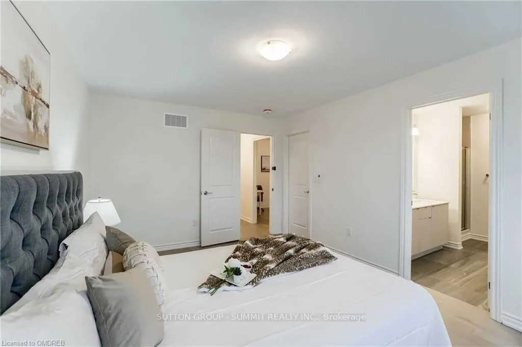 Photo 14 of 492 Bergamot Avenue, Milton, Walker — HOMEH