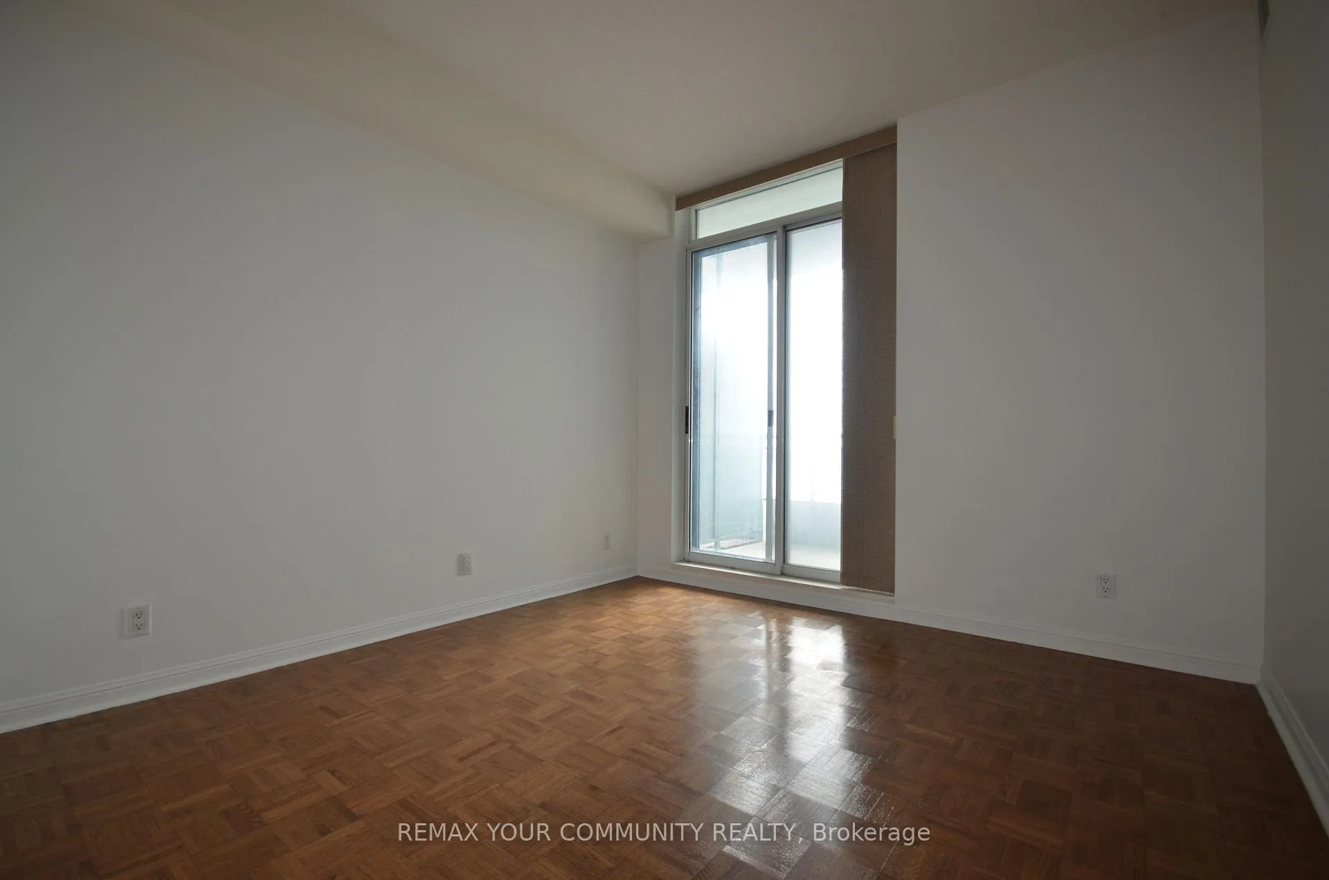 Photo 5 of Unit 1707, 228 Queens Quay W, Toronto, Waterfront Communities — HOMEH