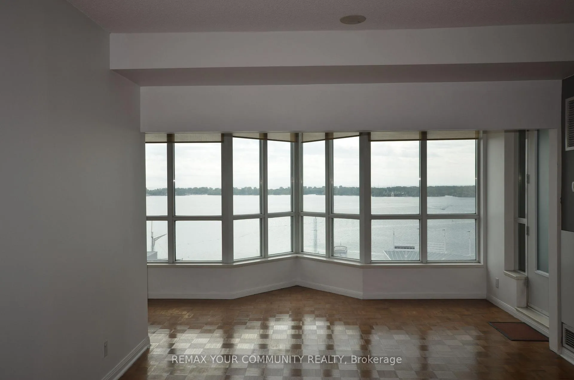 Photo 8 of Unit 1707, 228 Queens Quay W, Toronto, Waterfront Communities — HOMEH
