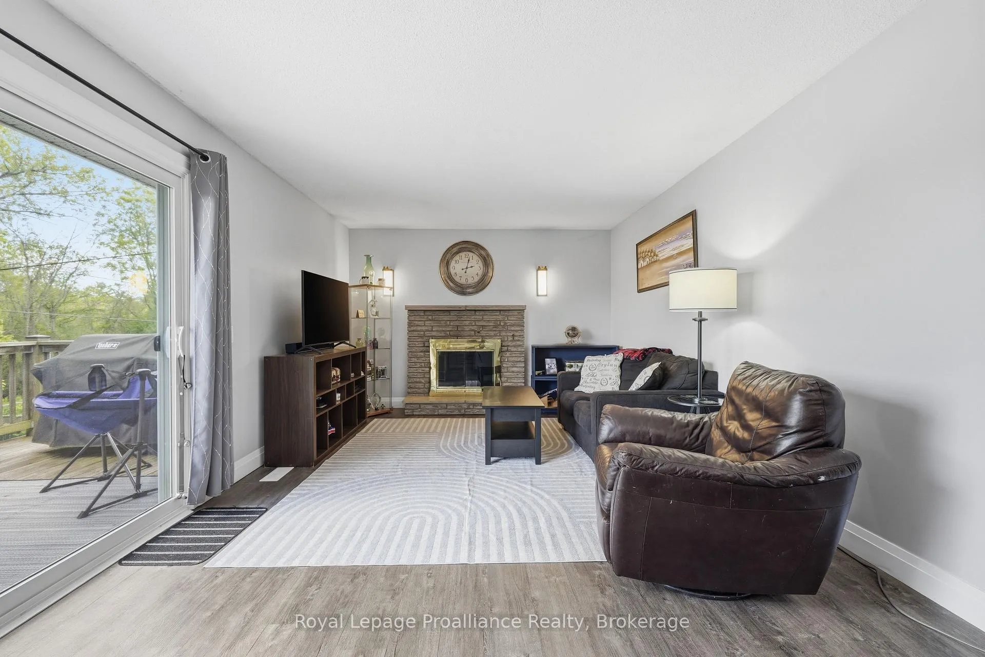 Photo 14 of 45 Nelson Street, Quinte West, Sidney Ward — HOMEH