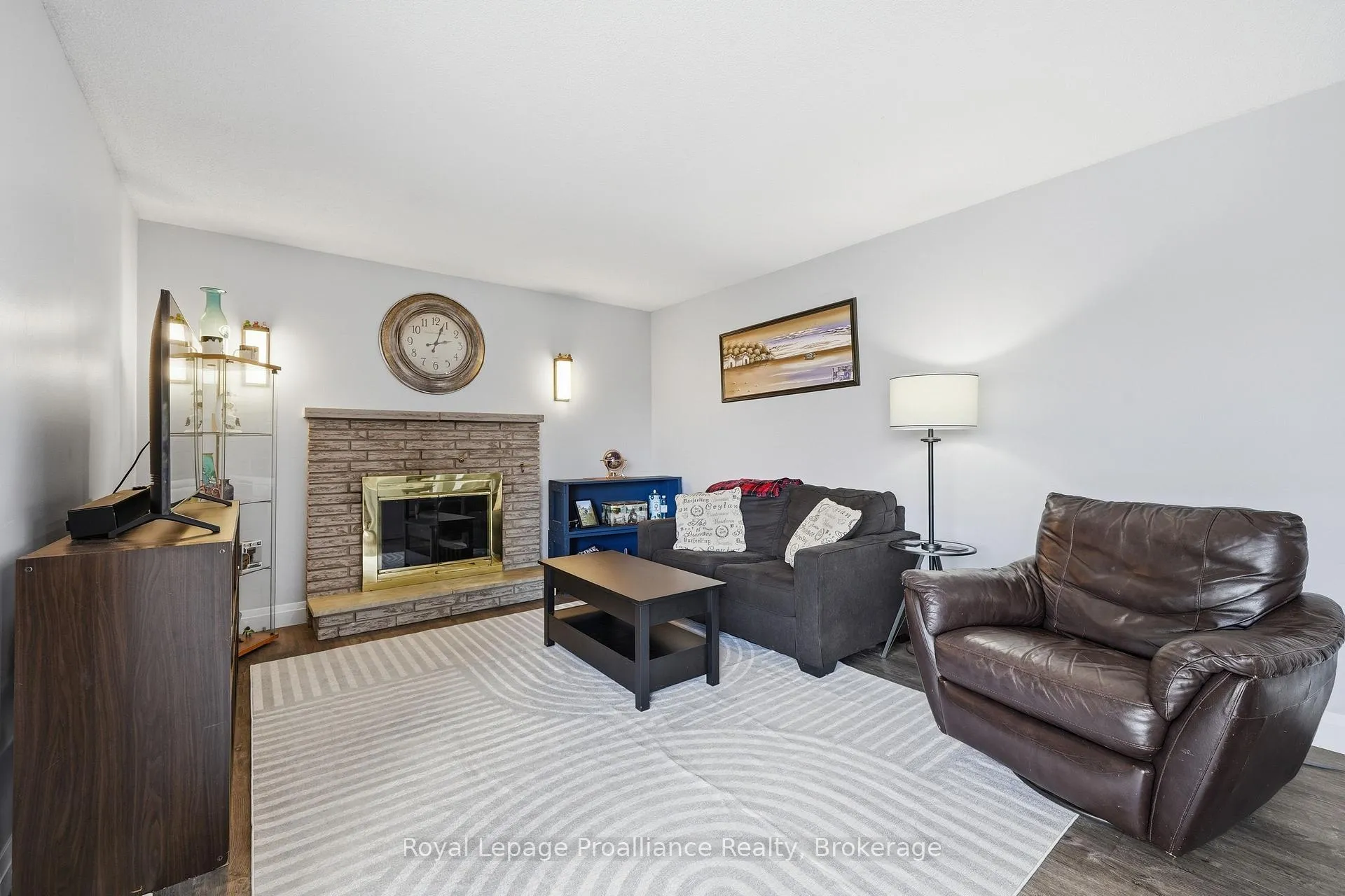 Photo 15 of 45 Nelson Street, Quinte West, Sidney Ward — HOMEH