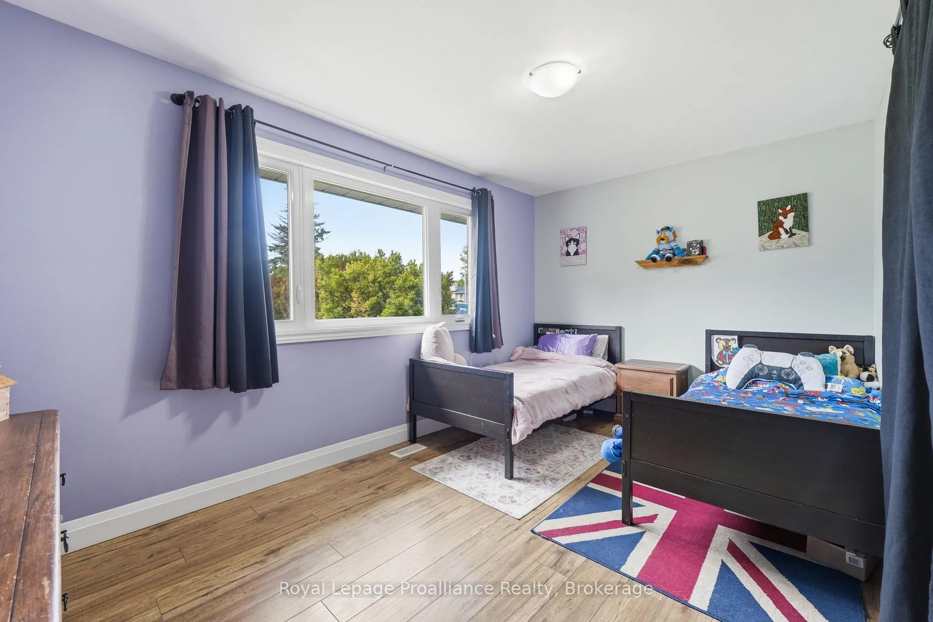 Photo 22 of 45 Nelson Street, Quinte West, Sidney Ward — HOMEH