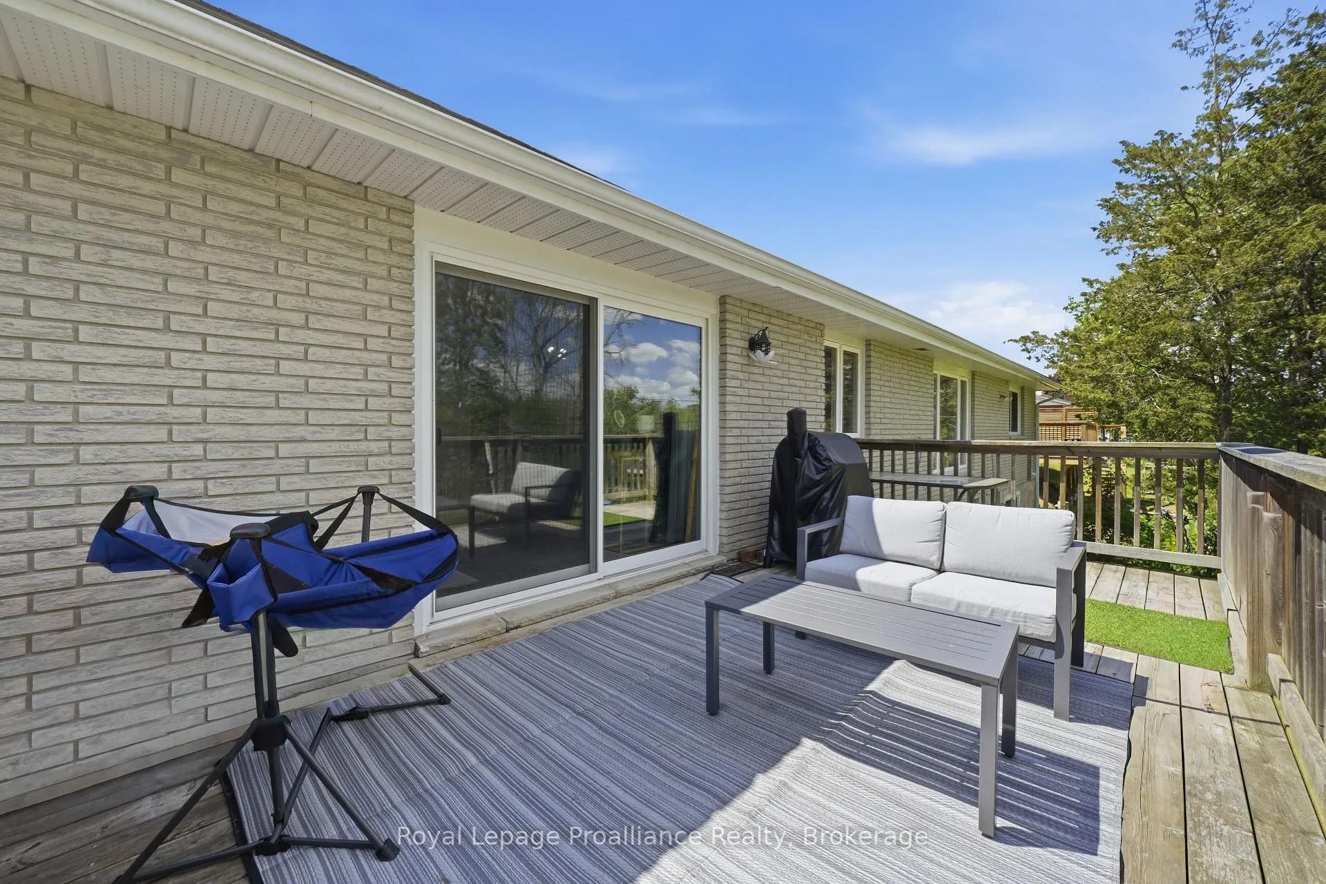 Photo 37 of 45 Nelson Street, Quinte West, Sidney Ward — HOMEH
