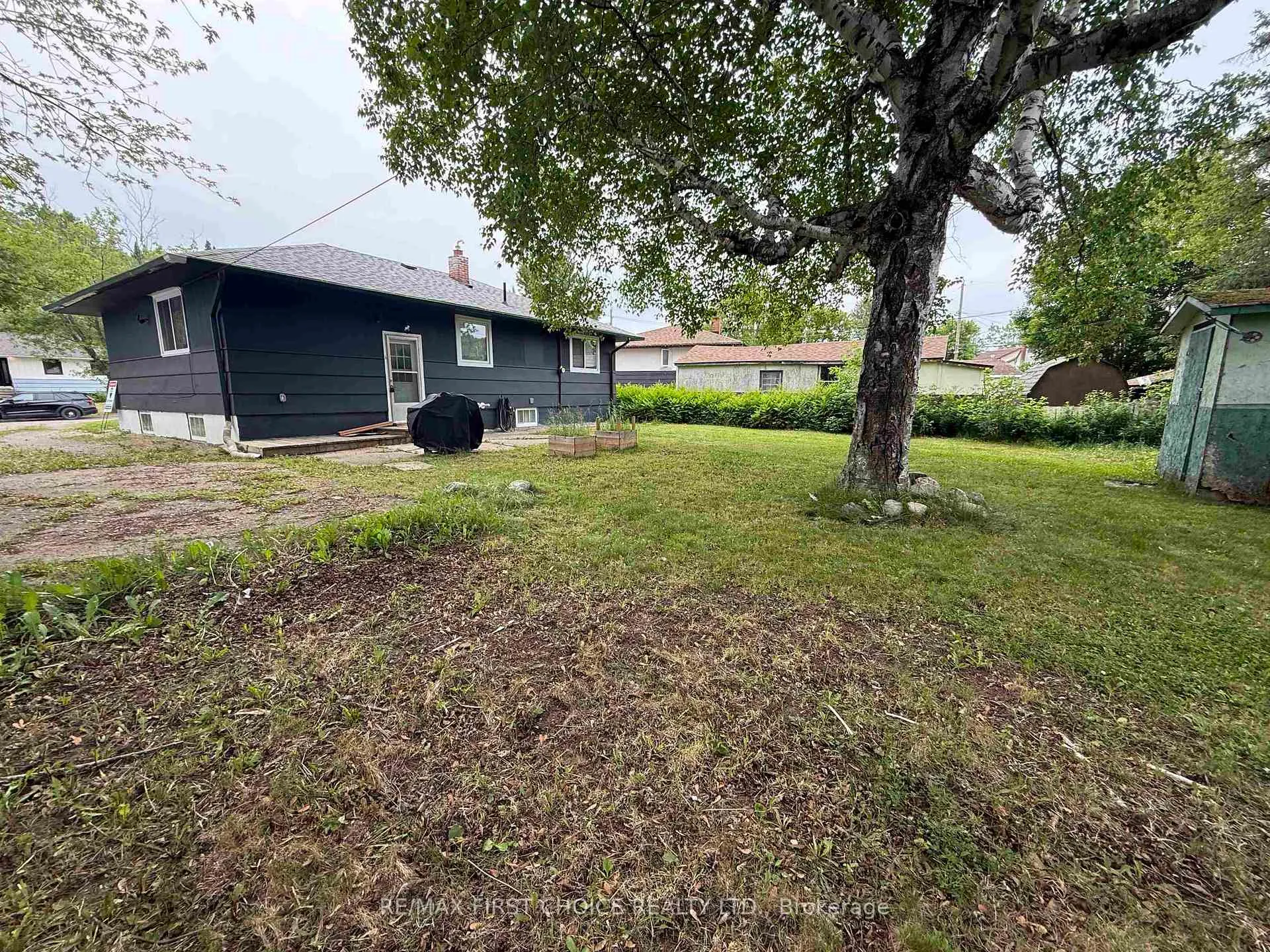Photo 2 of 79 Maple Crescent, Atikokan — HOMEH