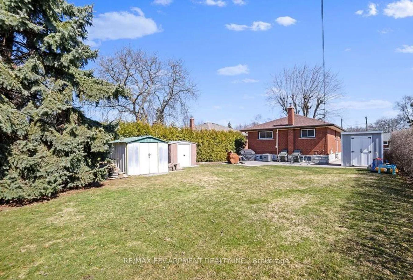 Photo 9 of Unit Upper Unit, 1266 Royal Drive W, Burlington, Mountainside — HOMEH