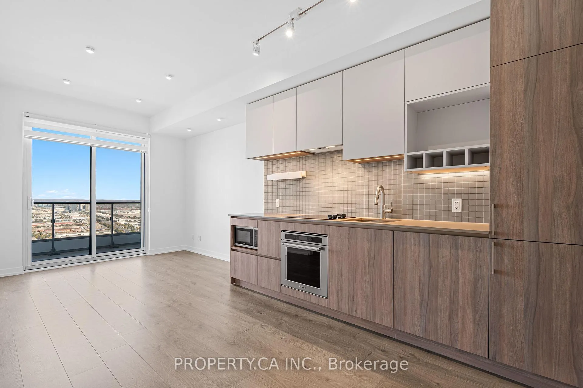 Photo 6 of Unit 4915, 950 Portage Parkway, Vaughan, Vaughan Corporate Centre — HOMEH