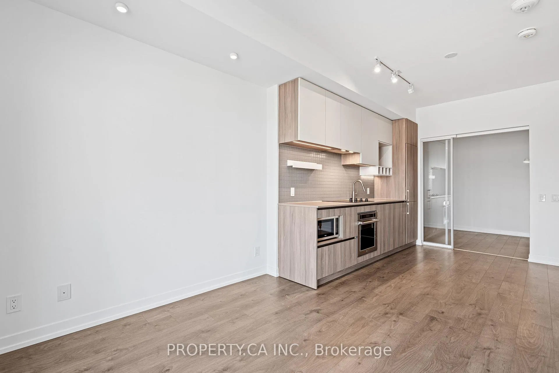 Photo 8 of Unit 4915, 950 Portage Parkway, Vaughan, Vaughan Corporate Centre — HOMEH