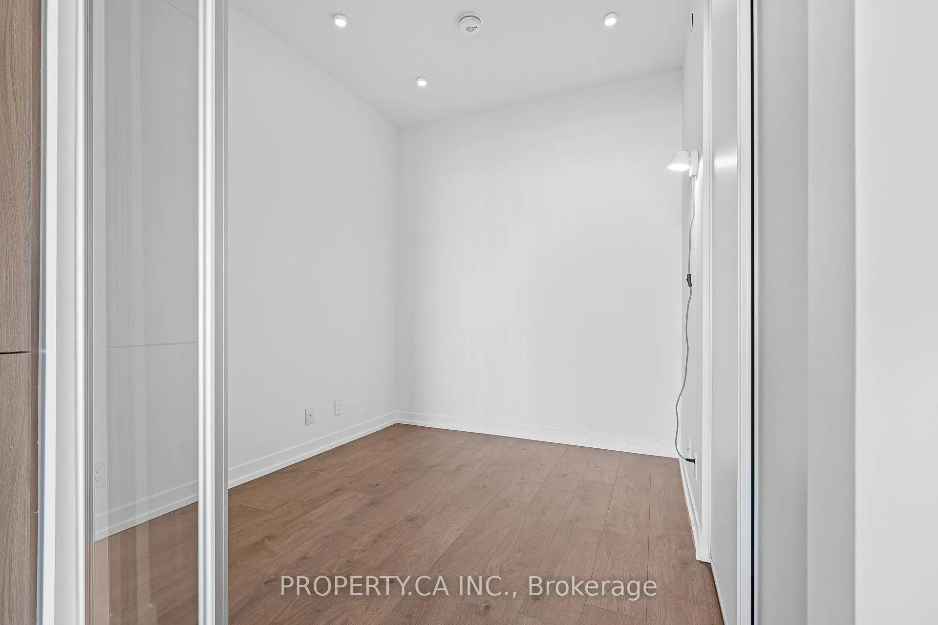 Photo 10 of Unit 4915, 950 Portage Parkway, Vaughan, Vaughan Corporate Centre — HOMEH