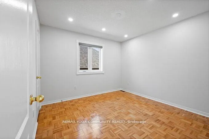 Photo 28 of 144 Broomlands Drive, Vaughan, Maple — HOMEH