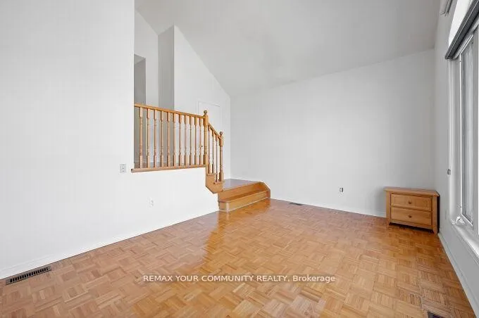 Photo 34 of 144 Broomlands Drive, Vaughan, Maple — HOMEH